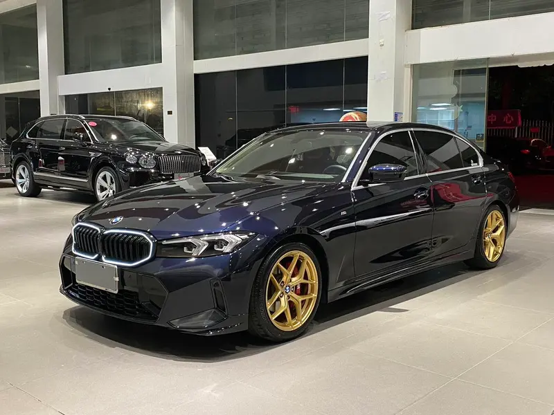 BMW 3-Series, 2023