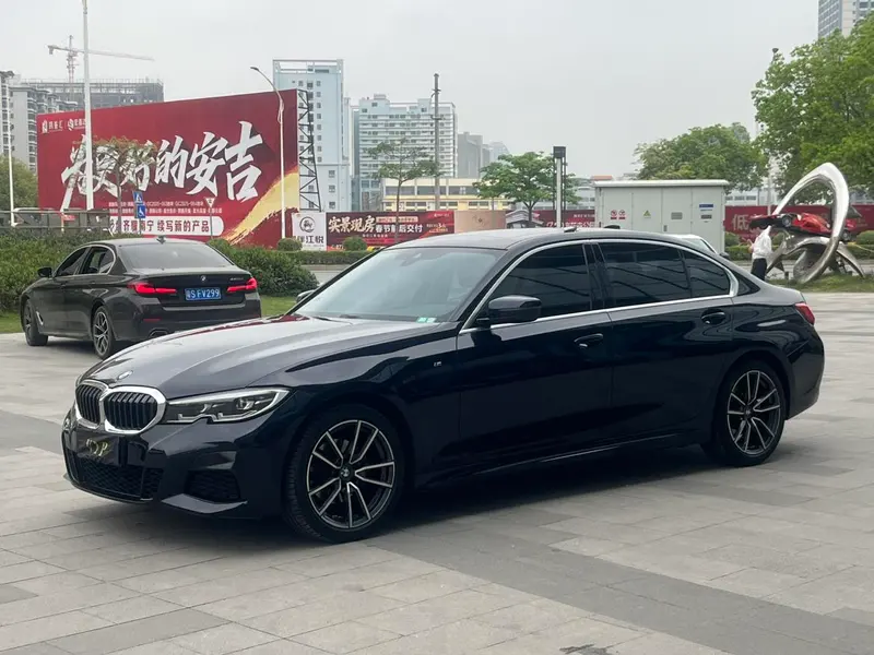 BMW 3-Series, 2021