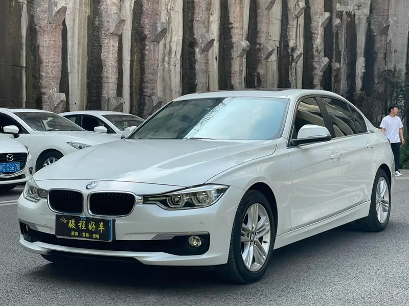 BMW 3-Series, 2016