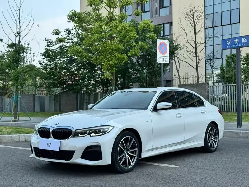 BMW 3-Series, 2021