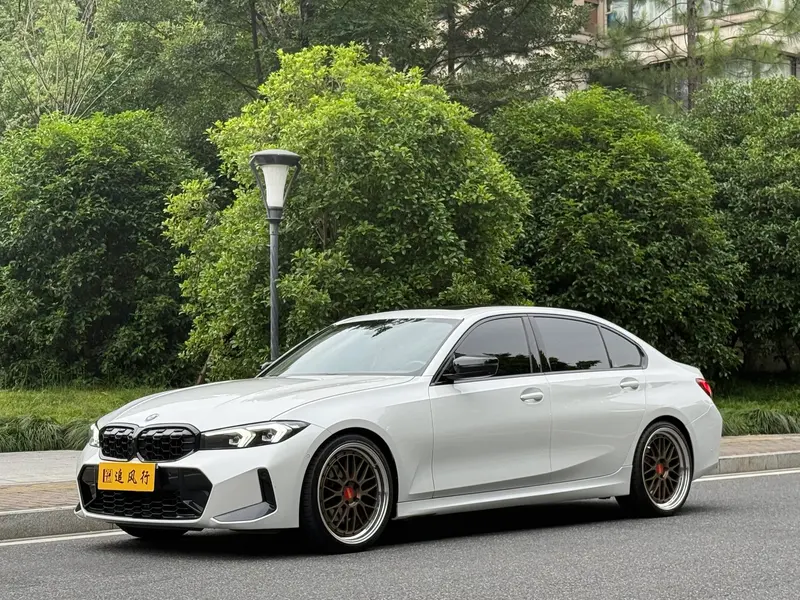 BMW 3-Series, 2023