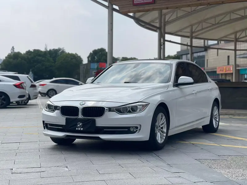 BMW 3-Series, 2015
