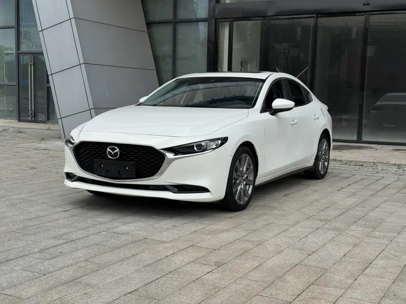 Mazda 3 Axela, 2022