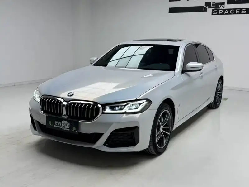 BMW 5 Series, 2022