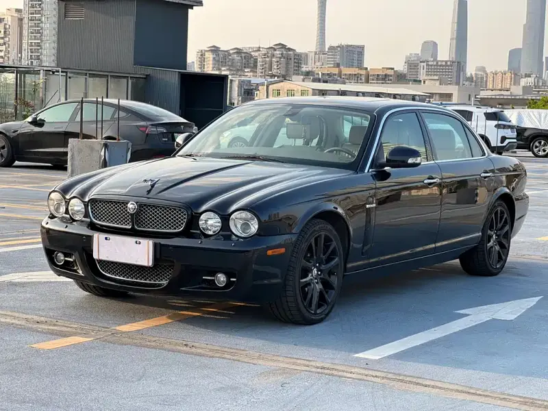 Jaguar XJ, 2009