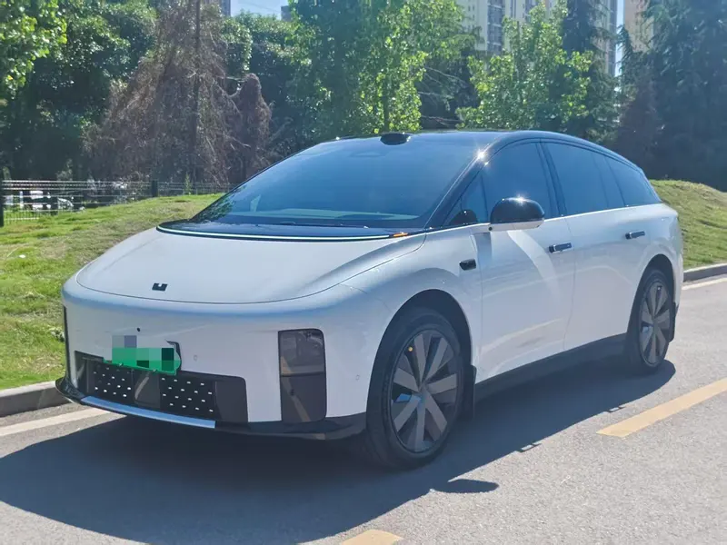 Li Auto Li i6, 2025