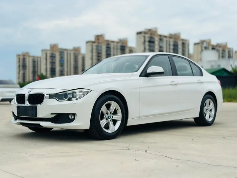 BMW 3-Series, 2015