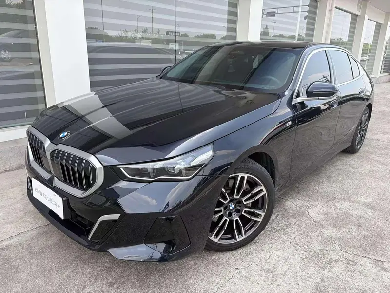 BMW 5-Series, 2024