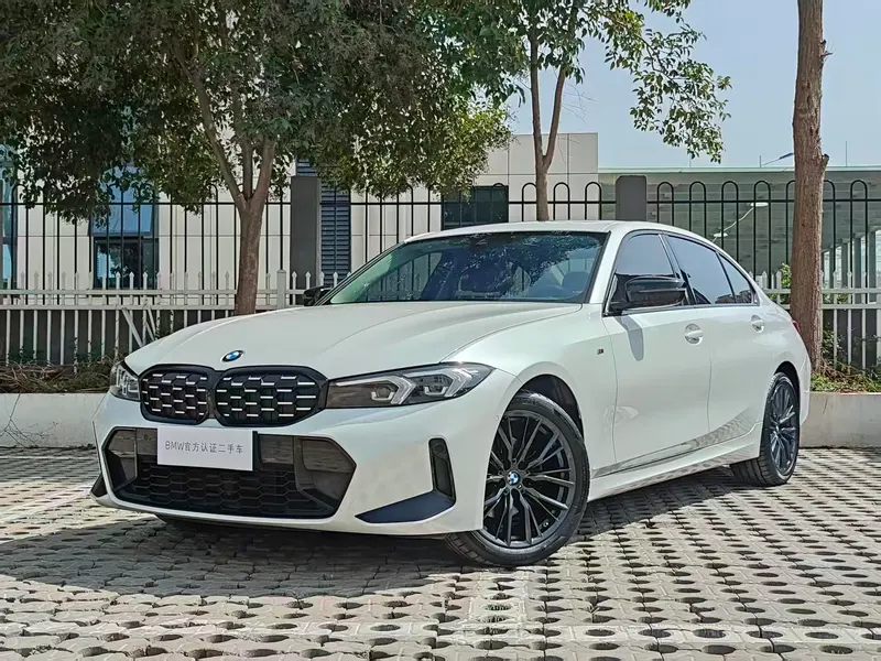 BMW 3-Series, 2023