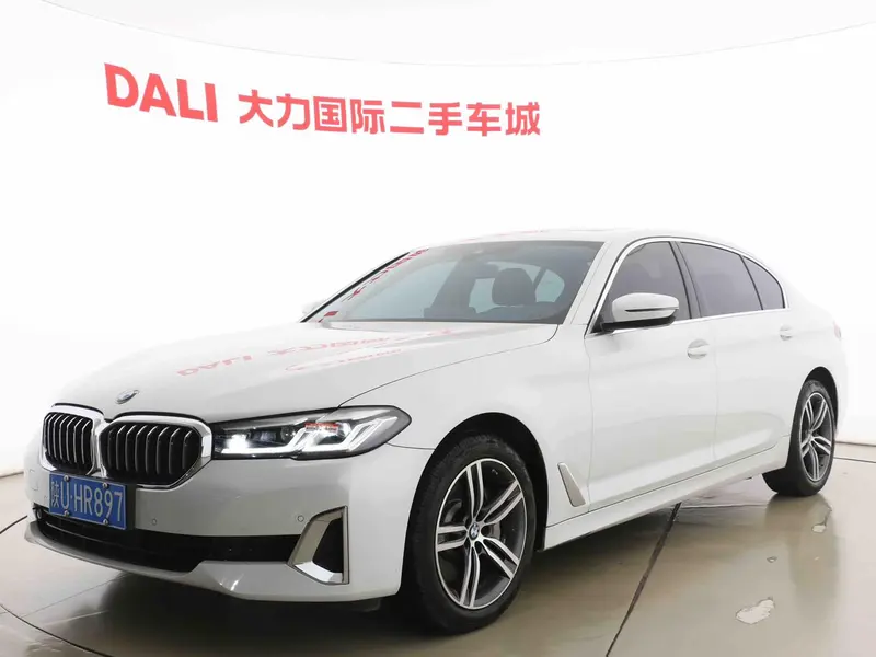 BMW 5-Series, 2021