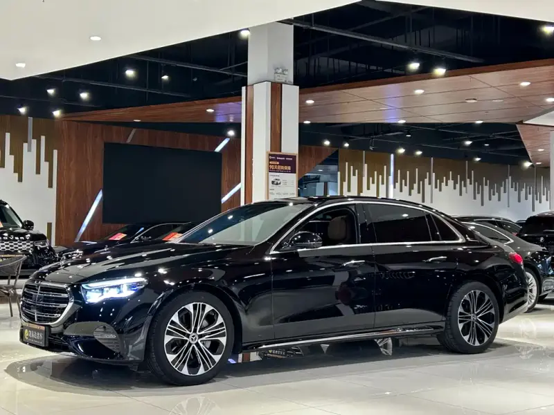 Mercedes-Benz E-Class, 2025