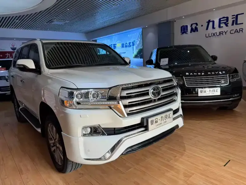 Toyota Land Cruiser, 2019 — фото 1
