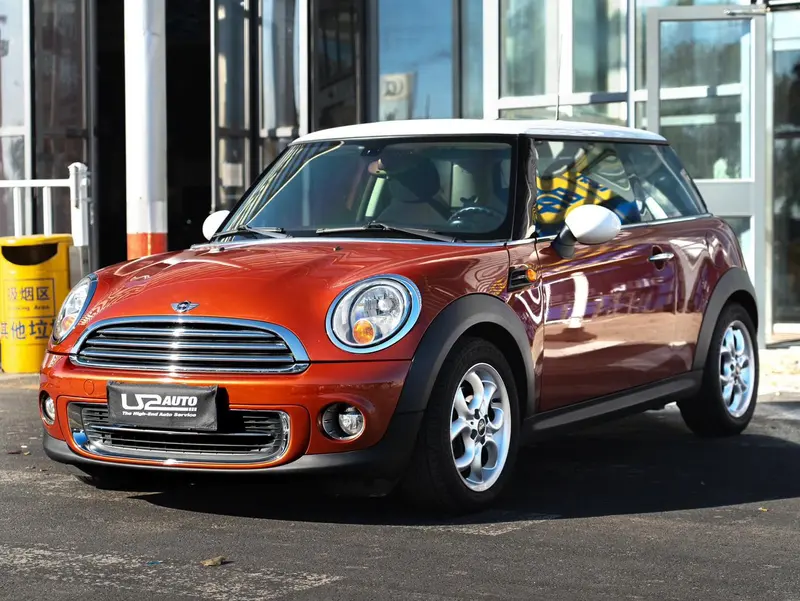 MINI MINI, 2011