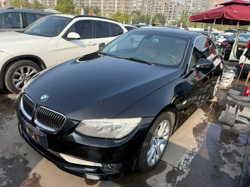 BMW 3-Series (Import) 330i Coupe, 2011 — фото 1