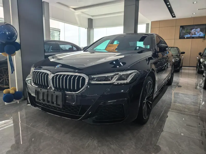 BMW 5-Series, 2021