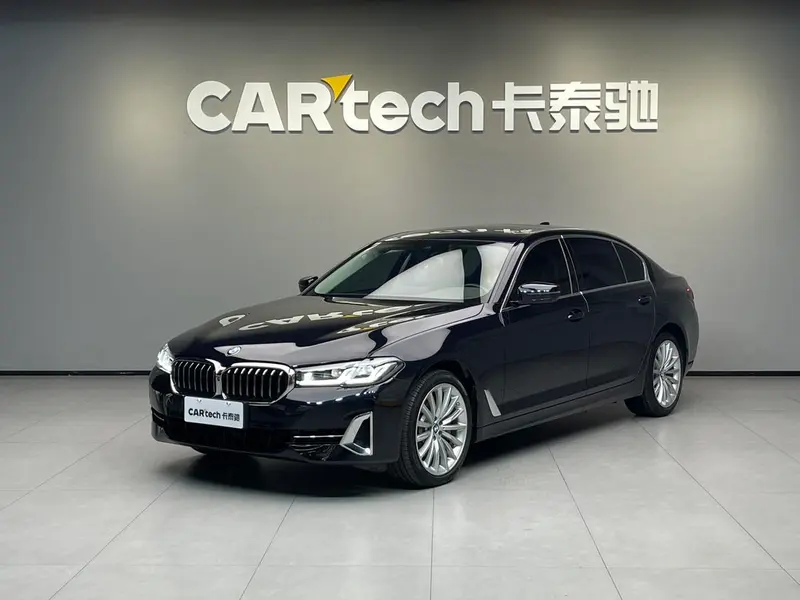 BMW 5-Series, 2022