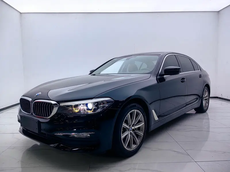 BMW 5-Series, 2018