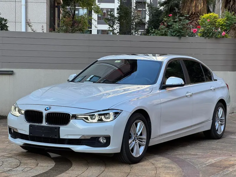 BMW 3-Series, 2017