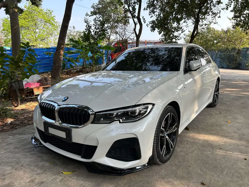 BMW 3-Series, 2022