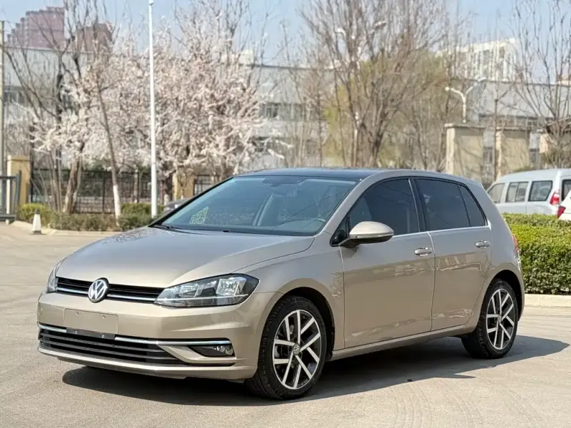 Volkswagen Golf, 2020