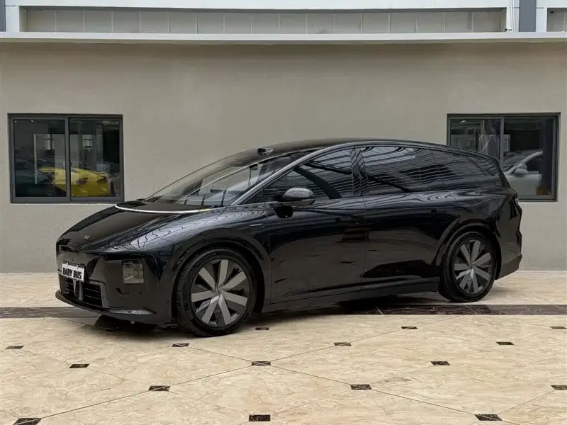 Li Auto i8, 2026