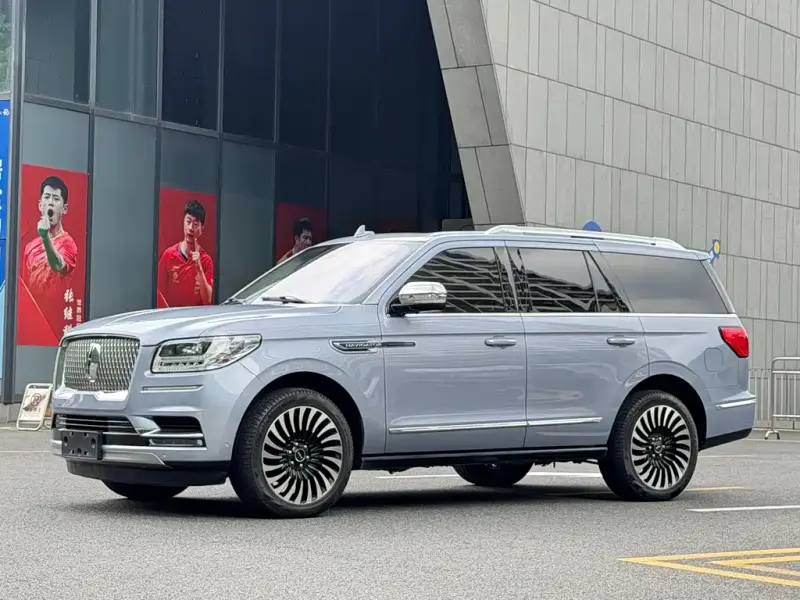 Lincoln Navigator, 2021