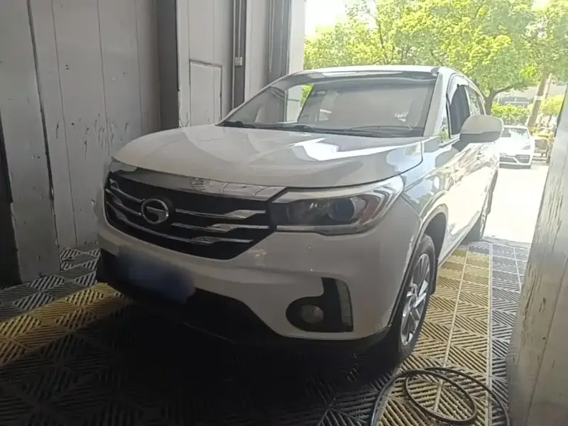 GAC Motor Trumpchi GS4, 2015