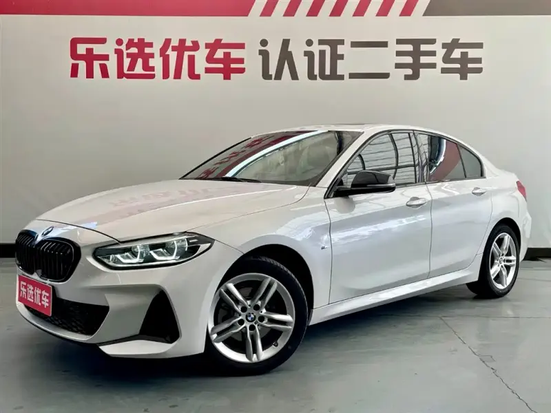 BMW 1 Series, 2022