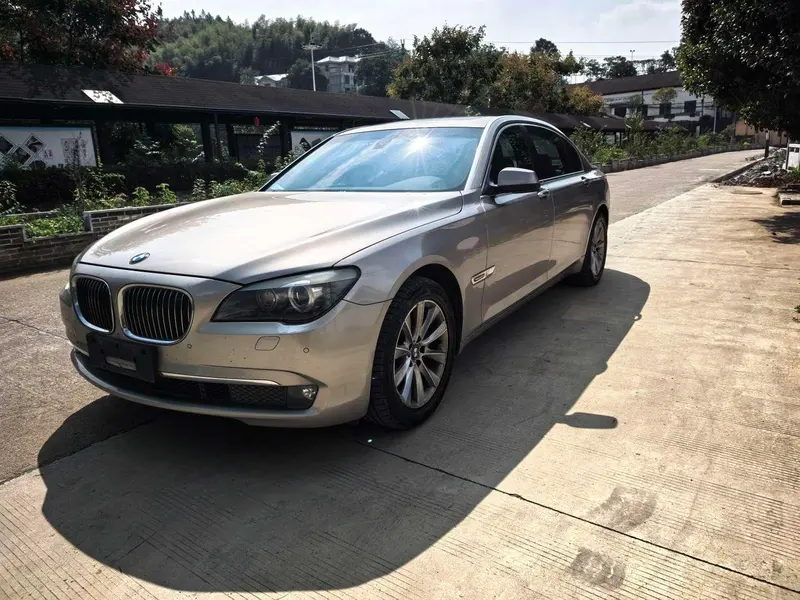 BMW 7-Series, 2009