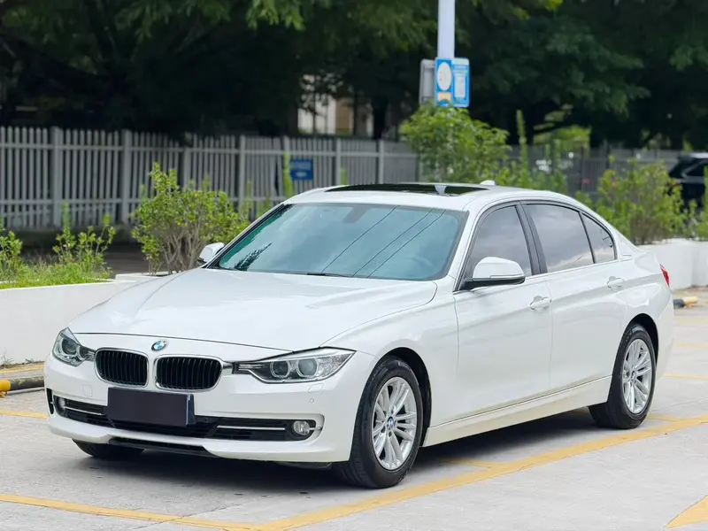 BMW 3-Series, 2015