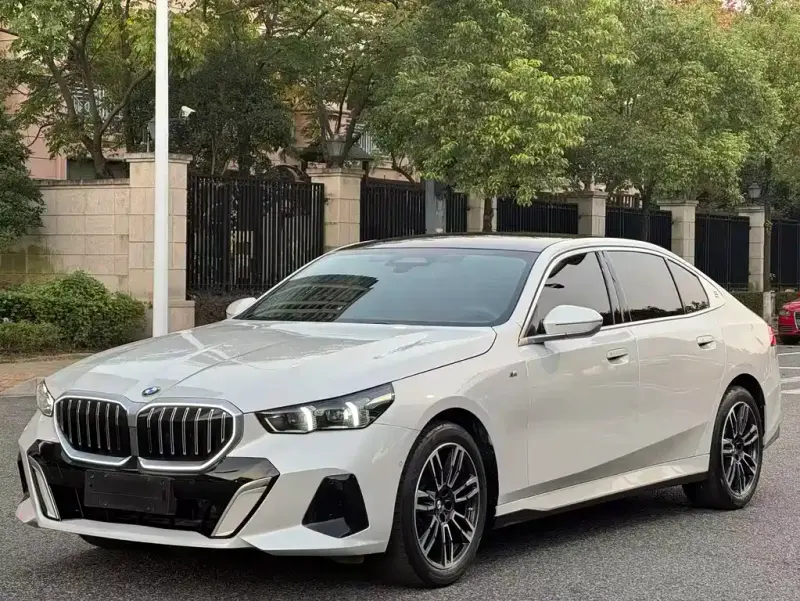 BMW 5 Series, 2024