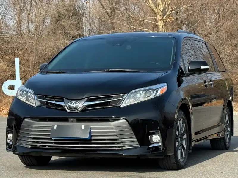 Toyota Sienna, 2018