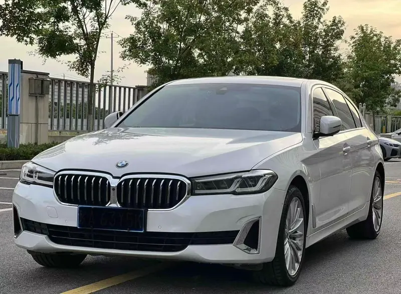 BMW 5-Series, 2021