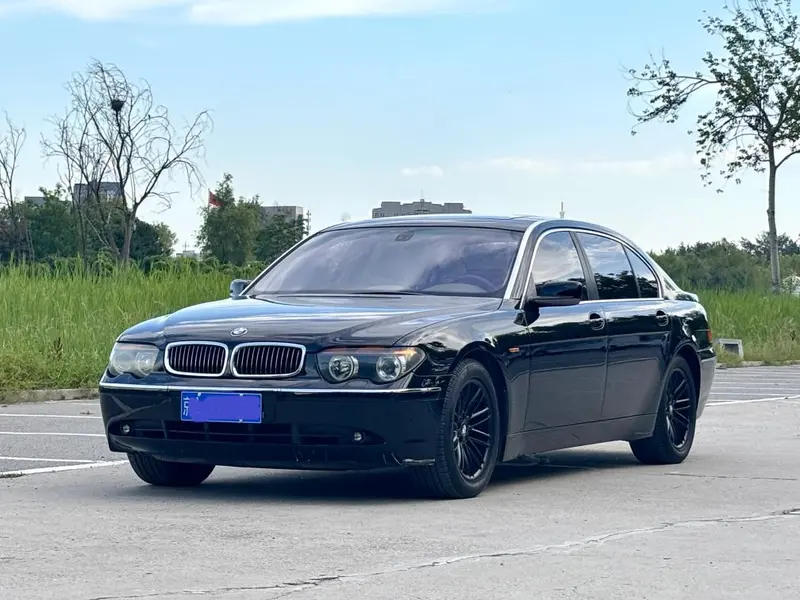BMW 7-Series, 2001