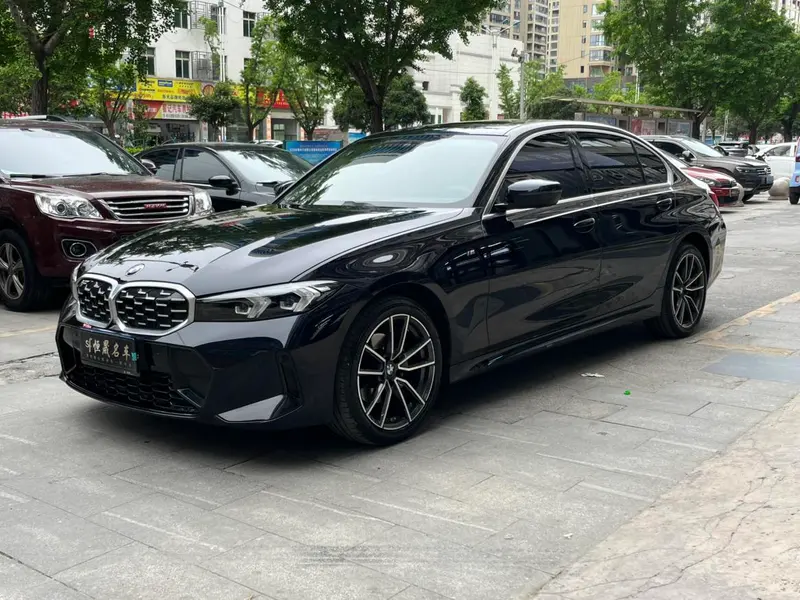 BMW 3-Series, 2023