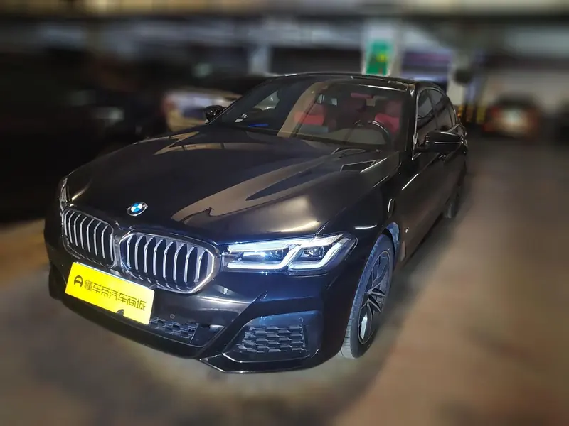 BMW 5-Series, 2022