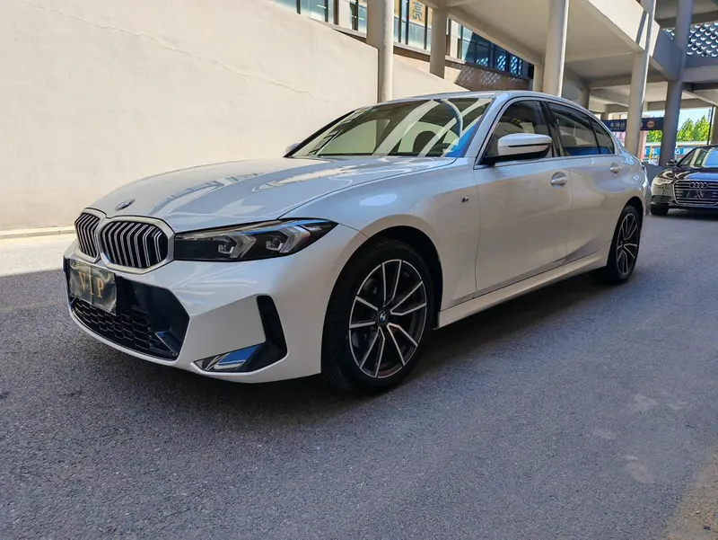 BMW 3-Series, 2023