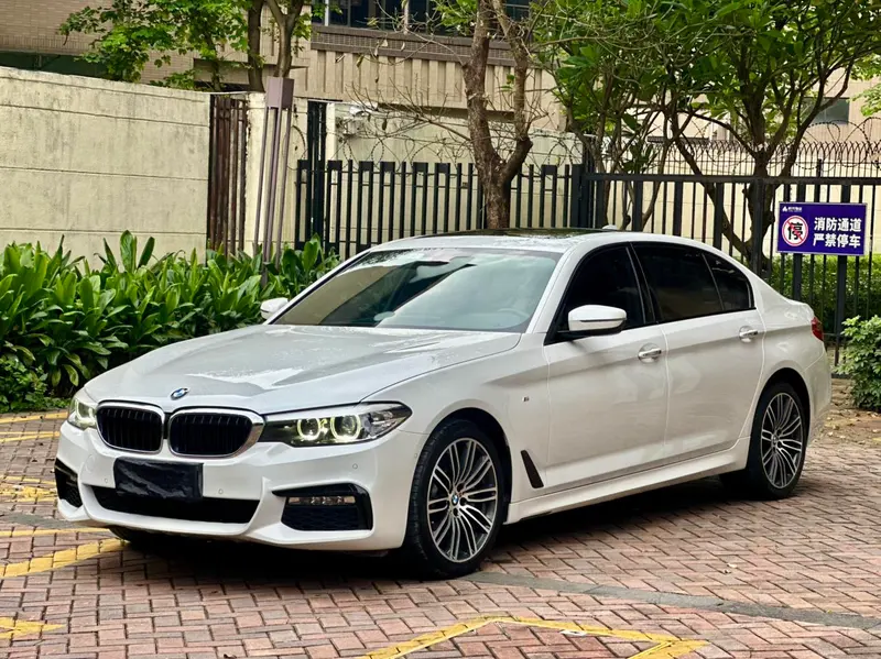 BMW 5-Series, 2018