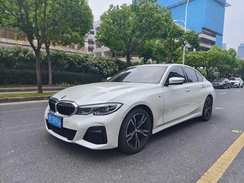 BMW 3-Series, 2021