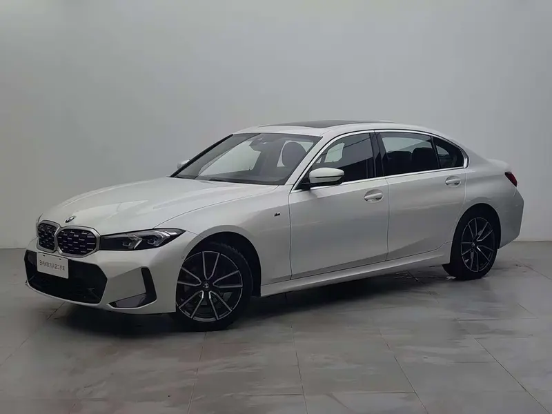 BMW 3-Series, 2023