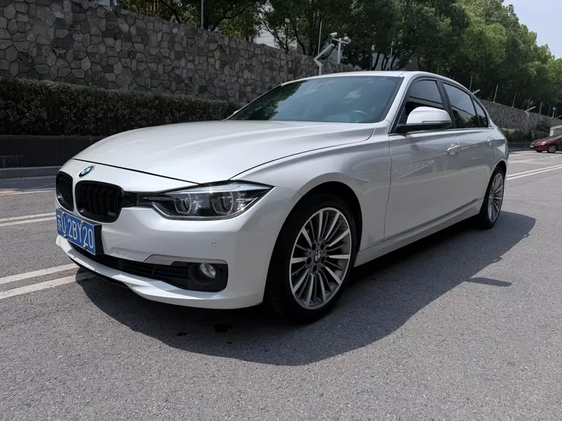 BMW 3-Series, 2019