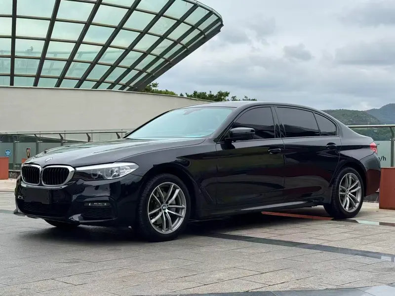 BMW 5-Series, 2019