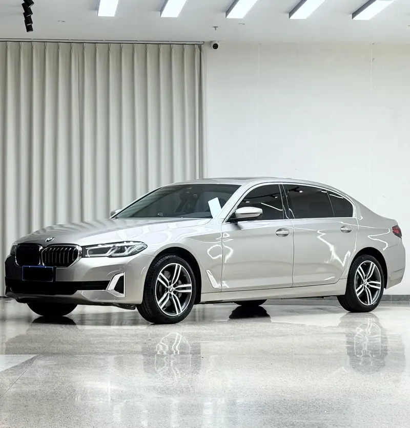 BMW 5-Series, 2021