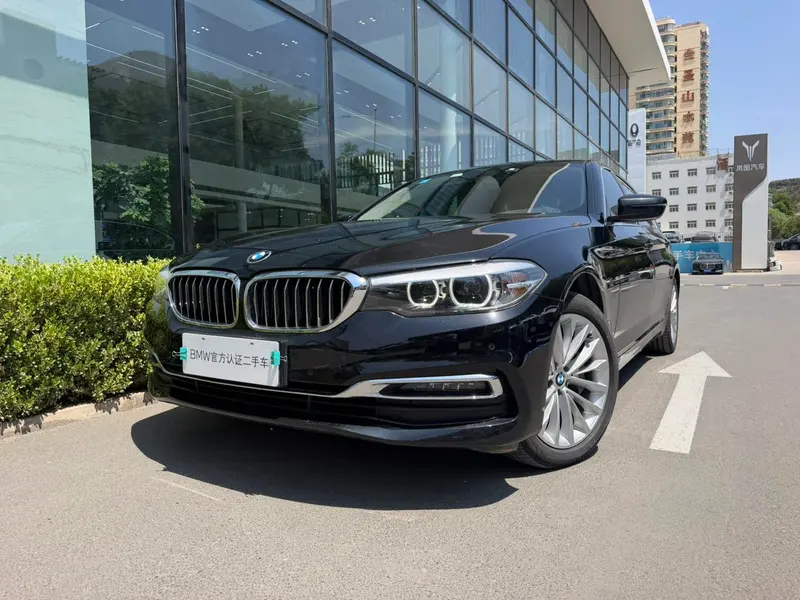 BMW 5-Series, 2019