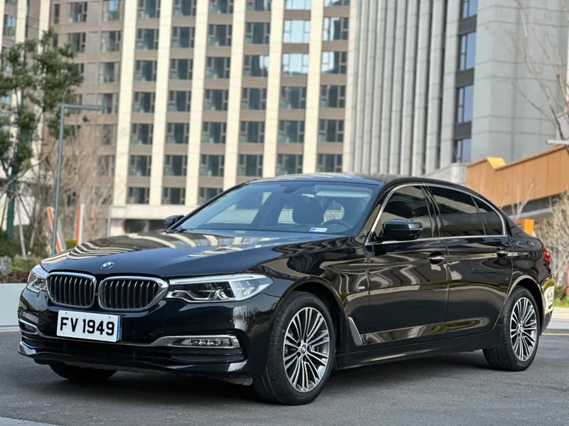 BMW 5-Series, 2018