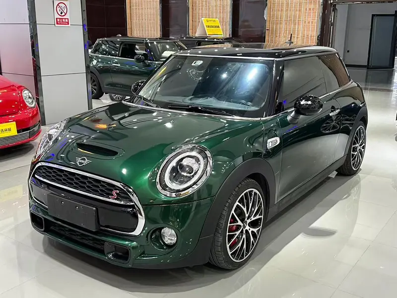 MINI MINI, 2018