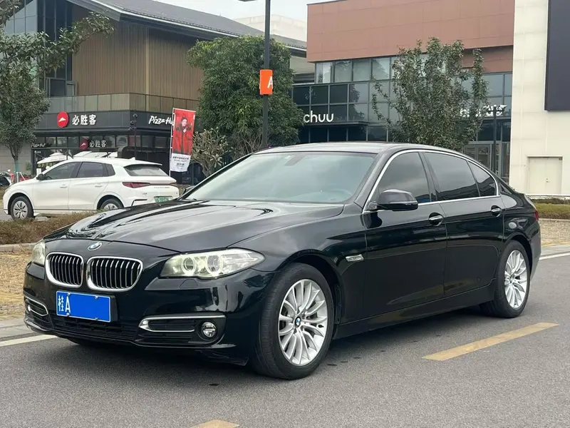 BMW 5-Series, 2017