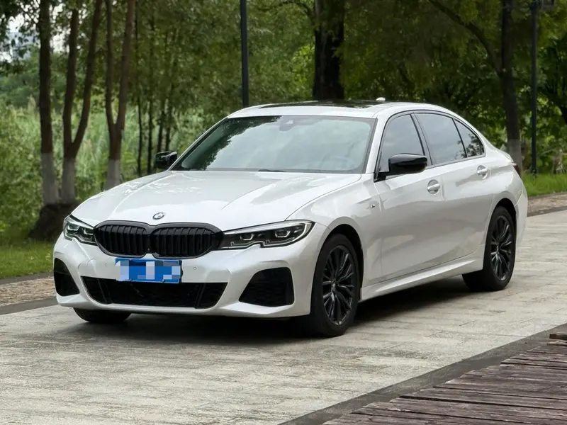 BMW 3-Series, 2020