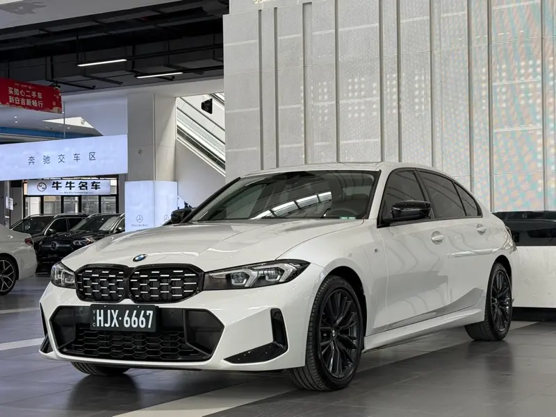 BMW 3-Series, 2023