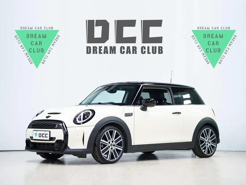 MINI MINI, 2022